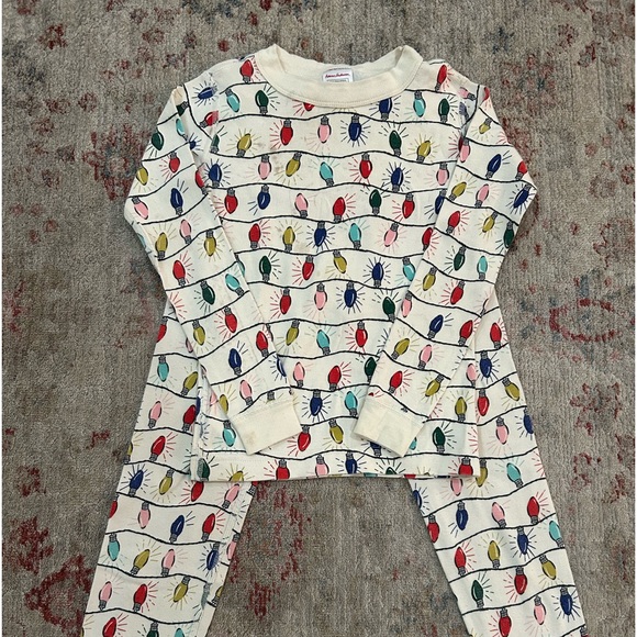3 Pairs Hanna Anderson Christmas PJs size 6-7 - Picture 4 of 6